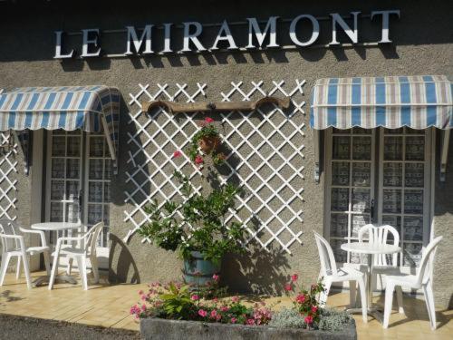 Le Miramont Bed and Breakfast Orincles Buitenkant foto